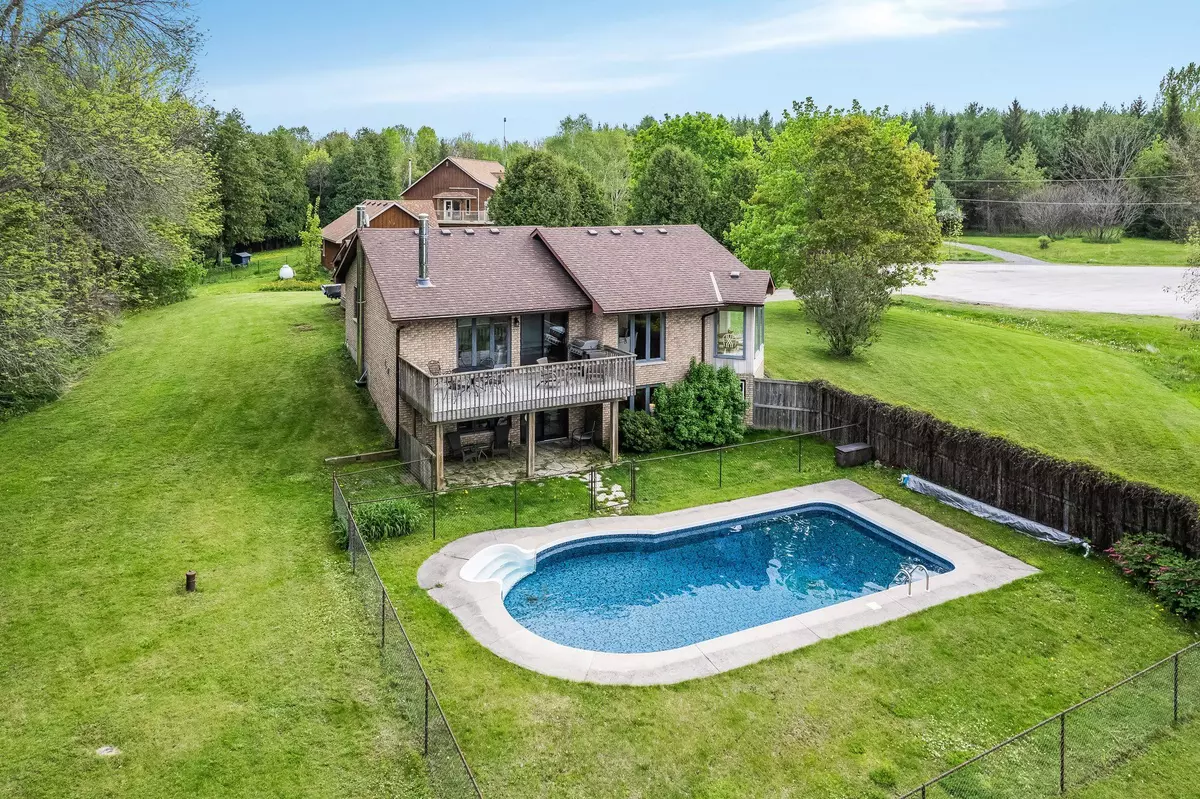 Smith-ennismore-lakefield, ON K0L 2H0,1798 Westview Point RD