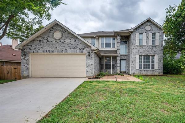 5312 La Viva Lane,  Arlington,  TX 76017