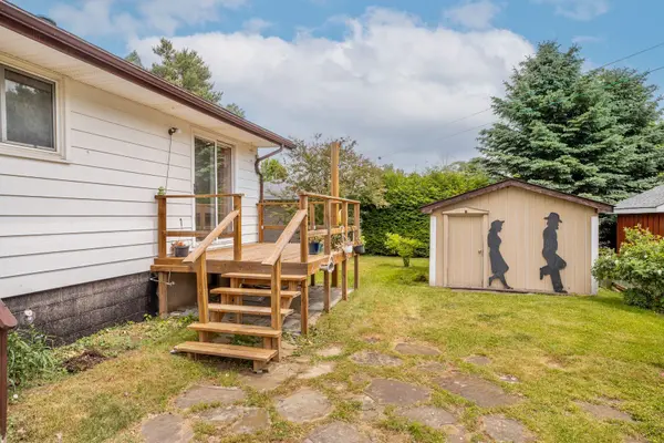 Clearview, ON L0M 1S0,203 Sutherland ST N