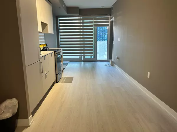 Mississauga, ON L5B 0M4,3883 Quartz RD N #2113