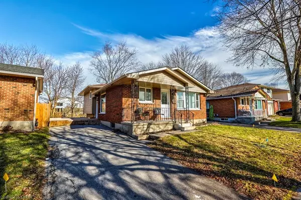 London, ON N6E 2A3,42 ALAYNE CRES