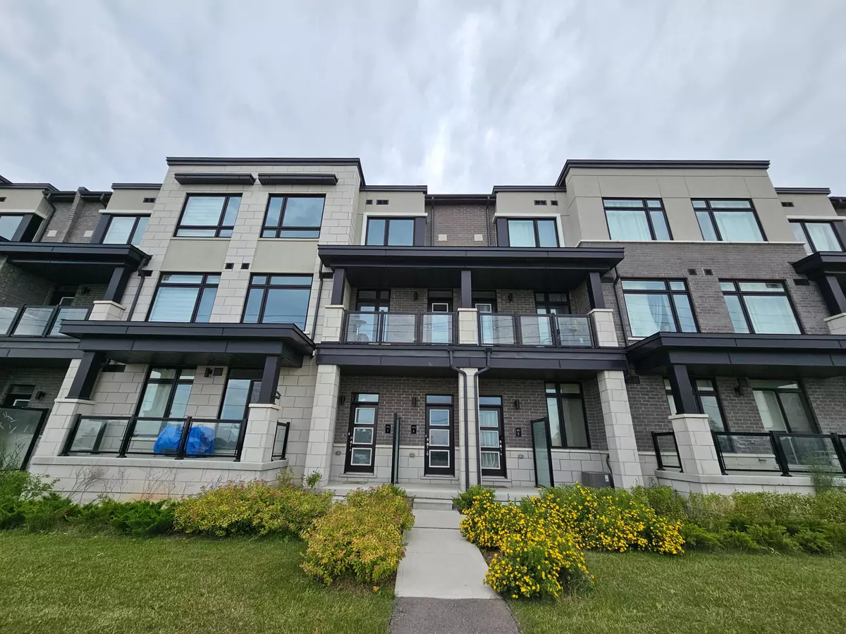 Pickering, ON L1X 0G4,2550 Castlegate Crossing N/A #413