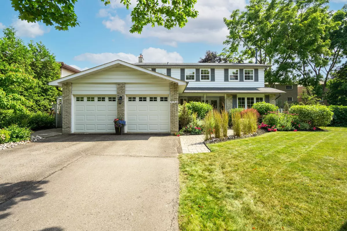 Pickering, ON L1W 3C2,756 Eyer DR