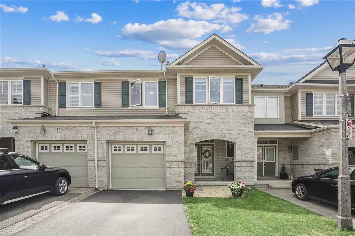 Oakville, ON L6M 0M3,2019 Trawden WAY #11