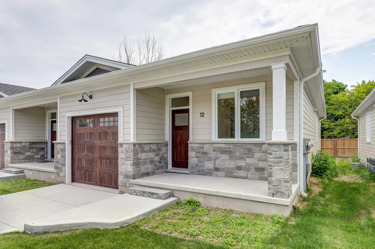 Aylmer, ON N5H 1A5,85 Forest ST #1