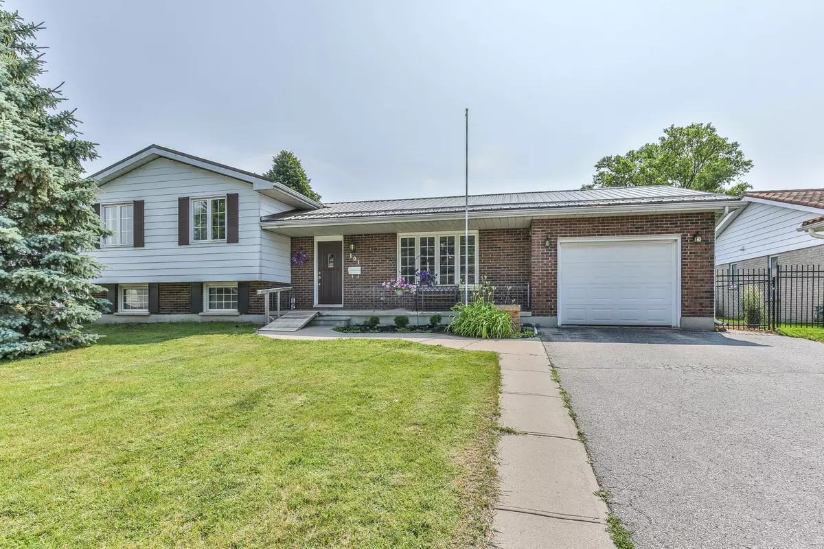 Aylmer, ON N5H 3A1,101 Anne ST