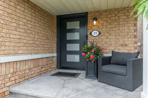 23 Harty CRES, Ajax, ON L1T 4E6