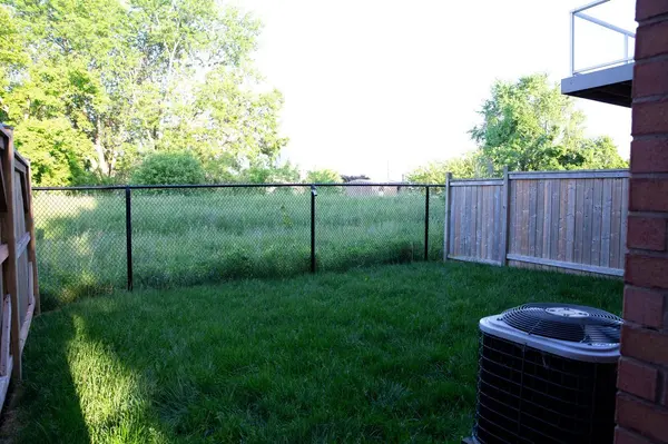 Toronto E04, ON M1L 0C9,73 Pidgeon ST