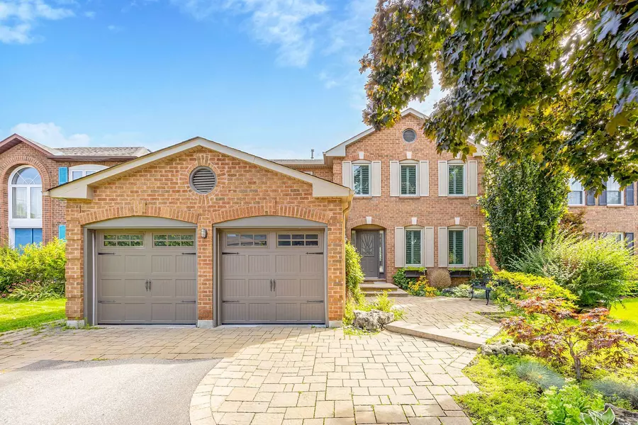 126 Aitken CIR, Markham, ON L3R 7L8