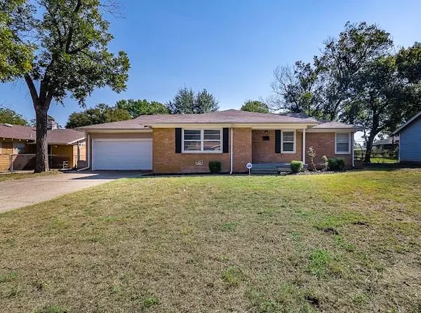 2617 Halbert Street, Fort Worth, TX 76112