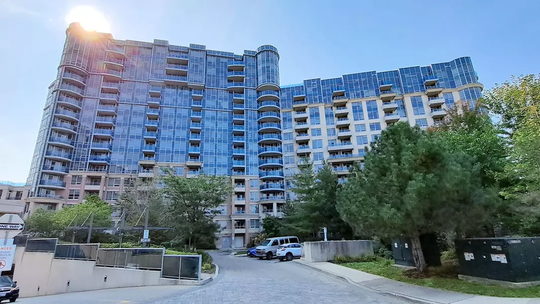 23 Cox BLVD #377, Markham, ON L3R 7Z9