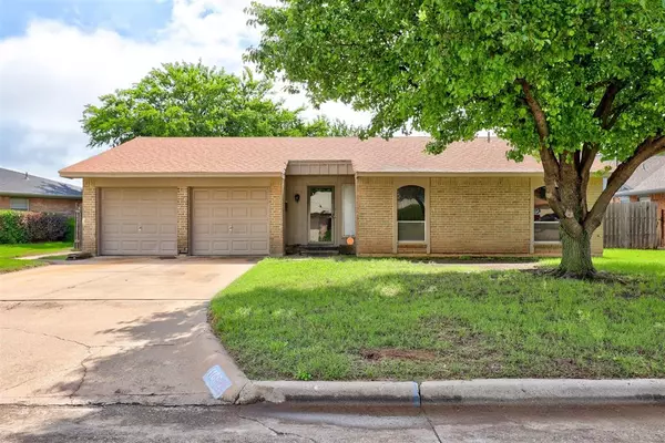 1105 NW 52nd Street, Lawton, OK 73505