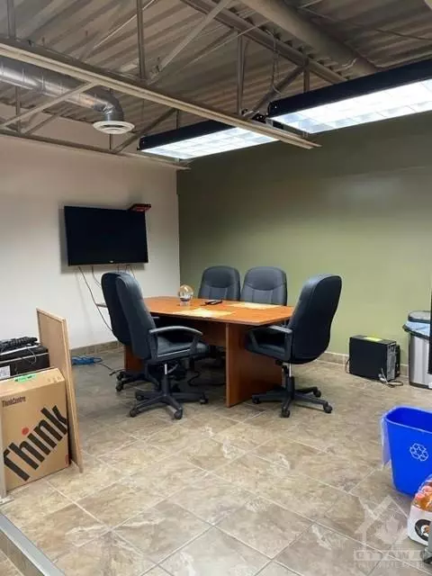 Ottawa, ON K1J 9H9,1010 POLYTEK ST #9