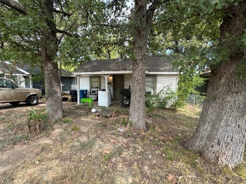 709 E Gandy Street, Denison, TX 75021