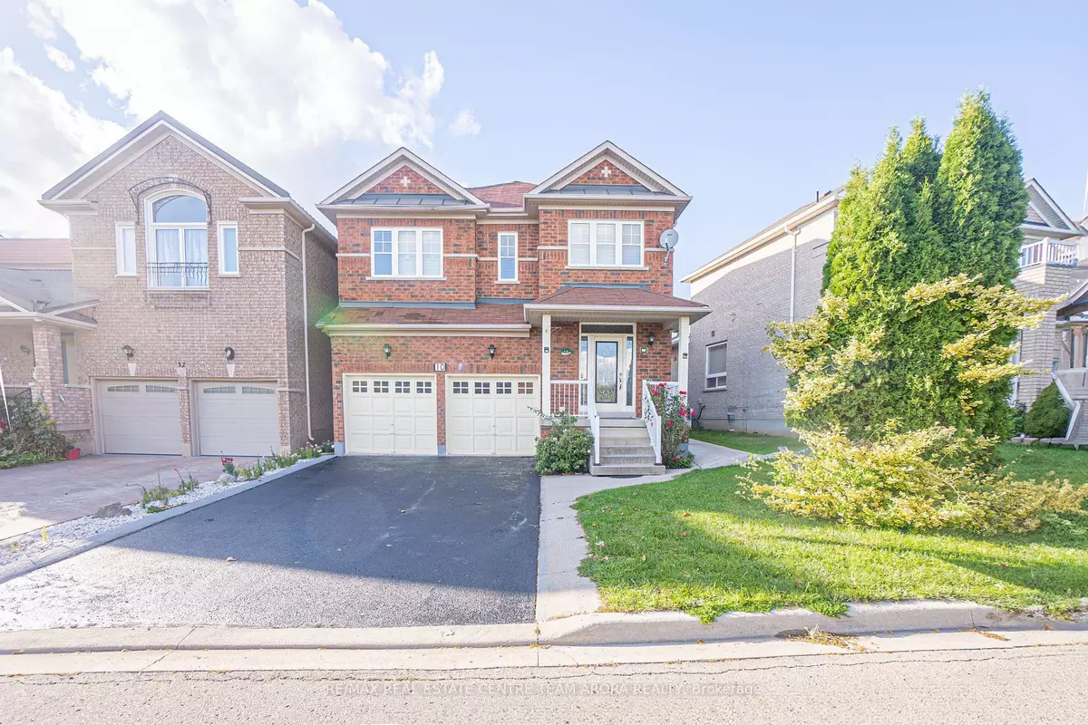 Brampton, ON L6Y 5M6,10 Pergola WAY