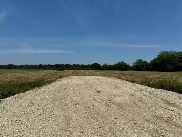 Lone Oak, TX 75453,240 County Road 1134