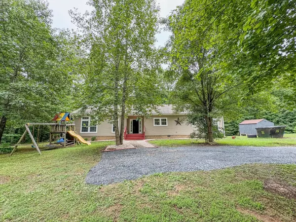 446 Woodline DR, Concord, VA 24538