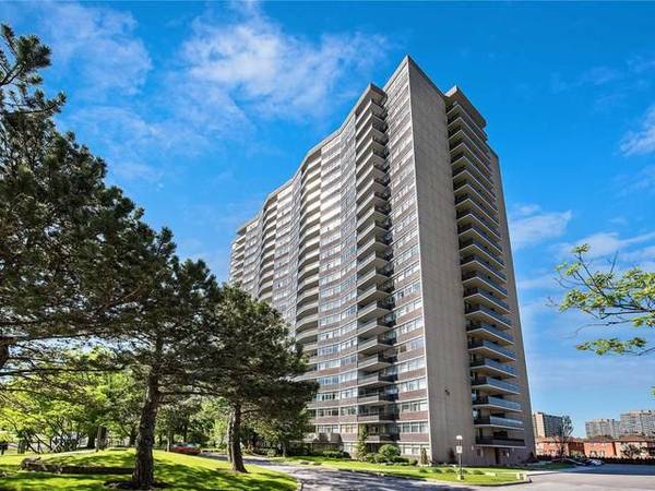 3151 Bridletowne CIR #305, Toronto E05, ON M1W 2T1