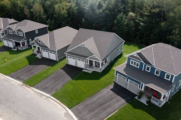 Bracebridge, ON P1L 0A9,10 Dyer CRES