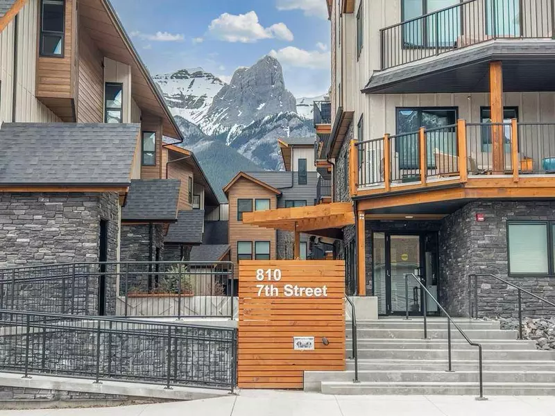 810 7th ST #405, Canmore, AB T1W 2C8