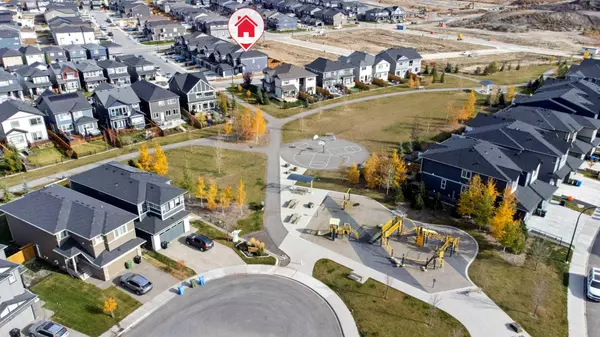 Calgary, AB T2X4R6,105 Legacy Glen CIR Southeast