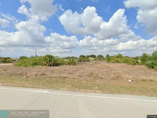 1541 Gretchen Ave, Lehigh Acres, FL 33973