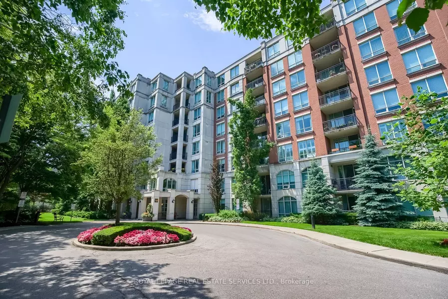 18 William Carson CRES #811, Toronto C12, ON M2P 2G6