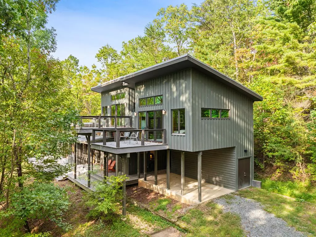 Ellijay, GA 30536,108 Pond Path