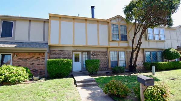 2219 Roman Court, Dalworthington Gardens, TX 76013