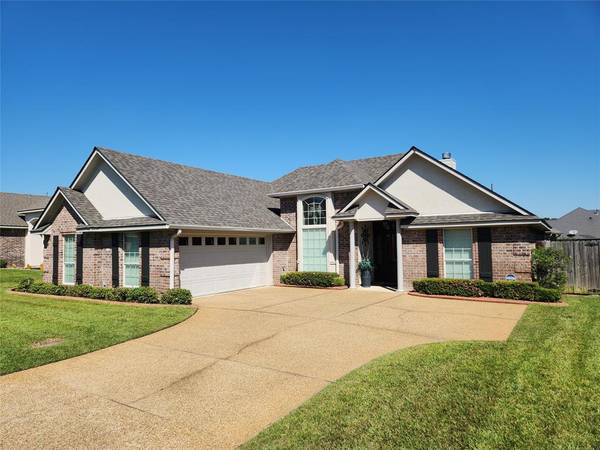 2060 Sand Crest Drive, Shreveport, LA 71118