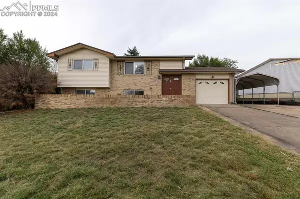 637 Raemar DR, Colorado Springs, CO 80911