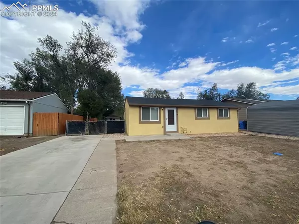 1205 Burnham ST, Colorado Springs, CO 80906