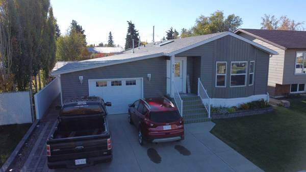 Hanna, AB T0J 1P0,315 6 AVE East