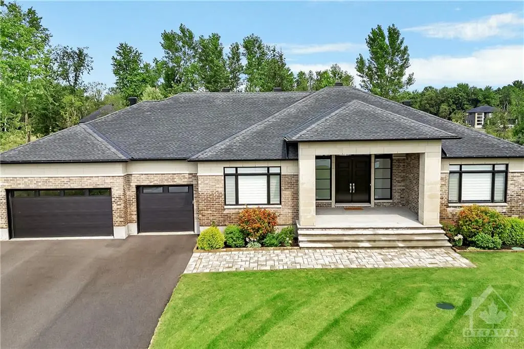 Manotick, ON K4M 0B2,700 MCMANUS AVE