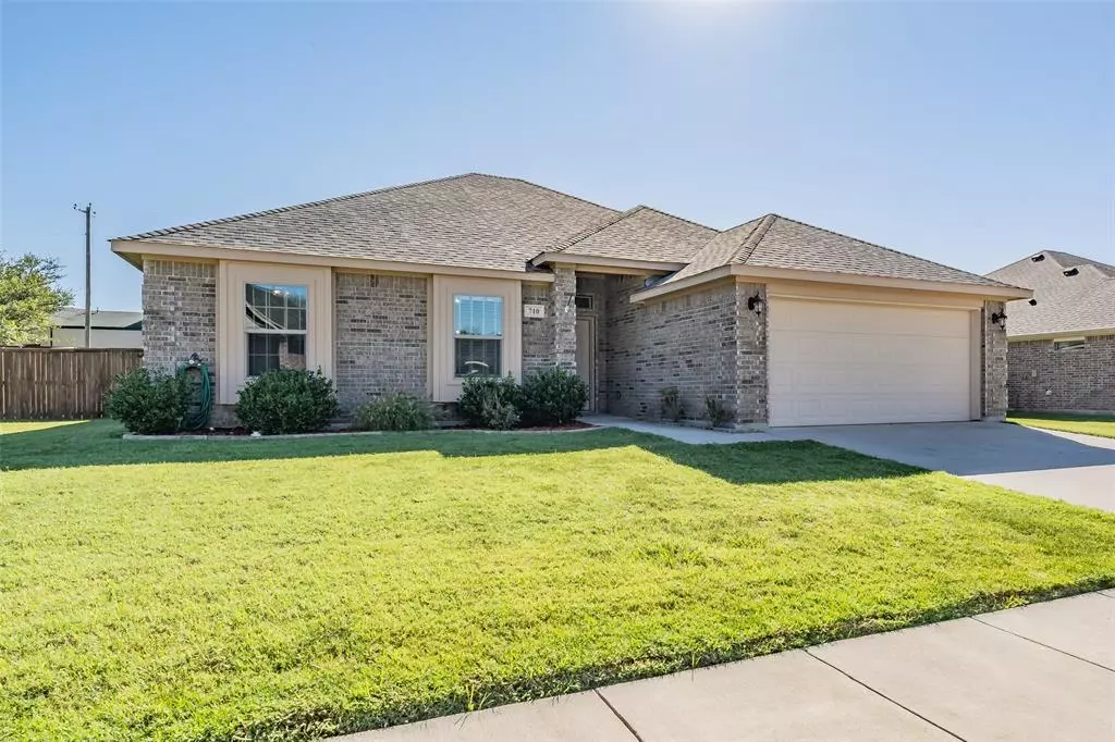 Valley View, TX 76272,710 Hadley Lane