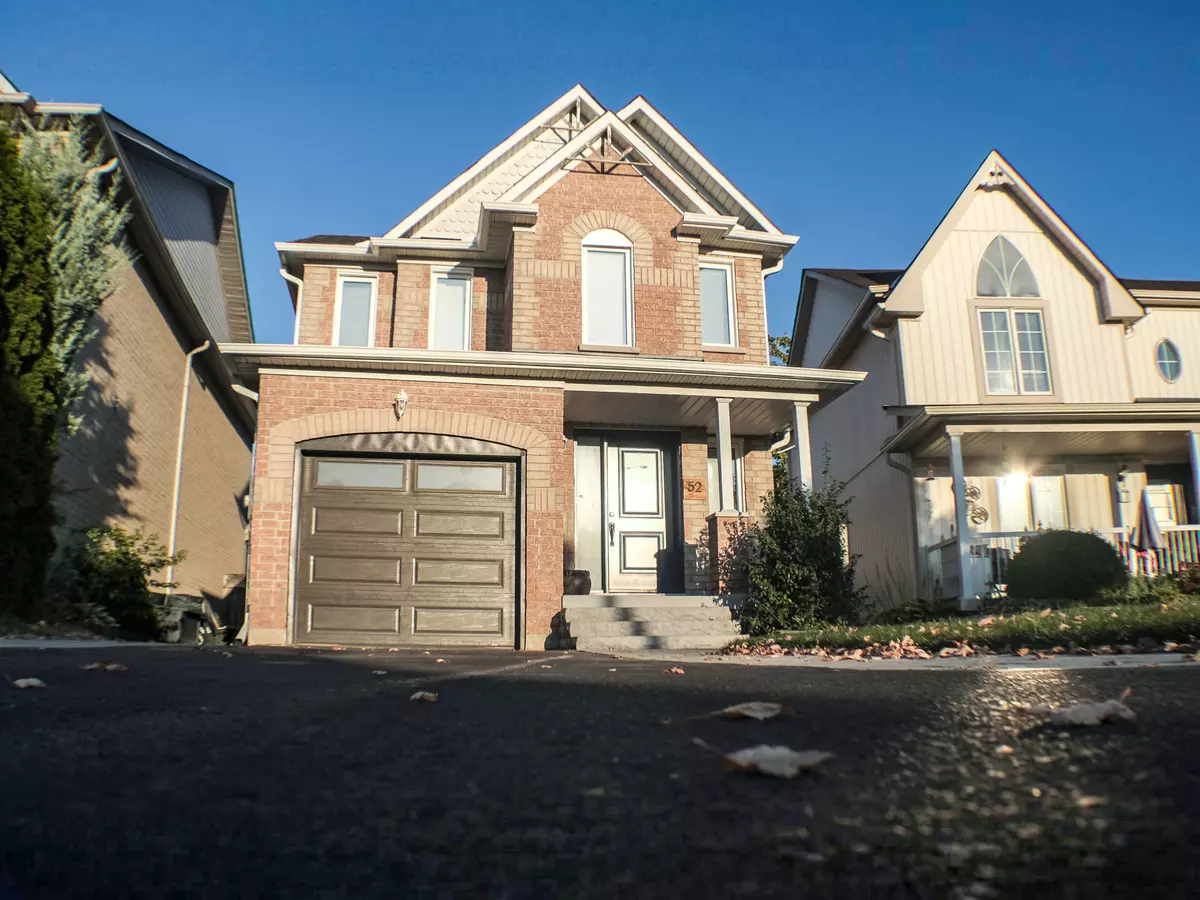 East Gwillimbury, ON L0G 1M0,52 Margaret Graham CRES