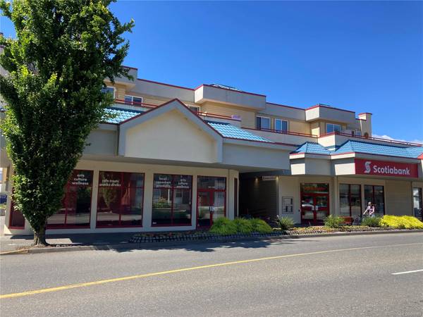 1811 Comox Ave #101, Comox, BC V9M 3L9