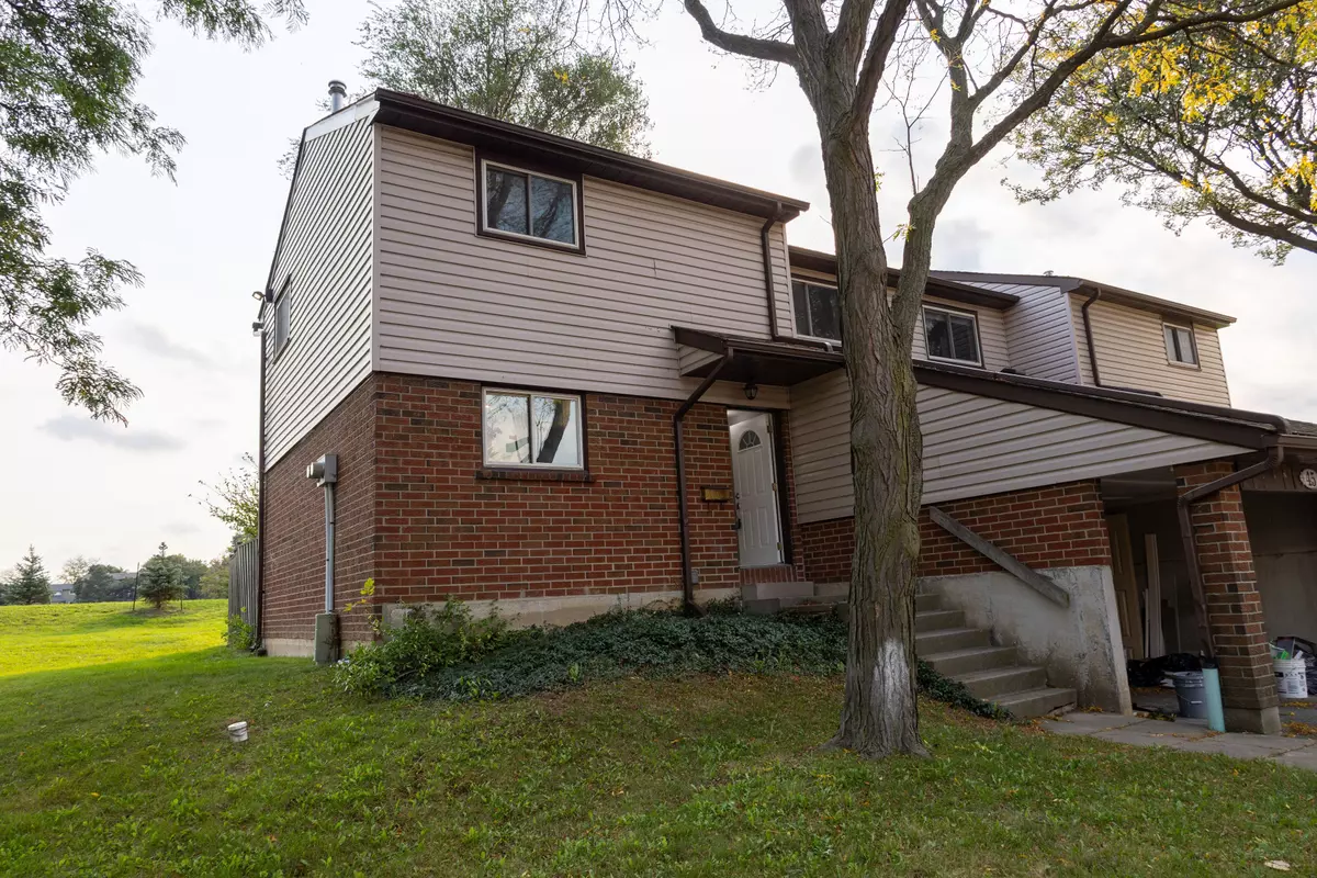 Hamilton, ON L8W 1N8,890 Limeridge RD E #45