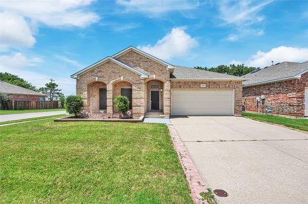 4101 Ellenboro Lane, Fort Worth, TX 76244