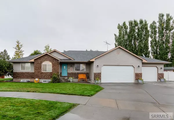 1563 S Ridgewood Circle, Ammon, ID 83406