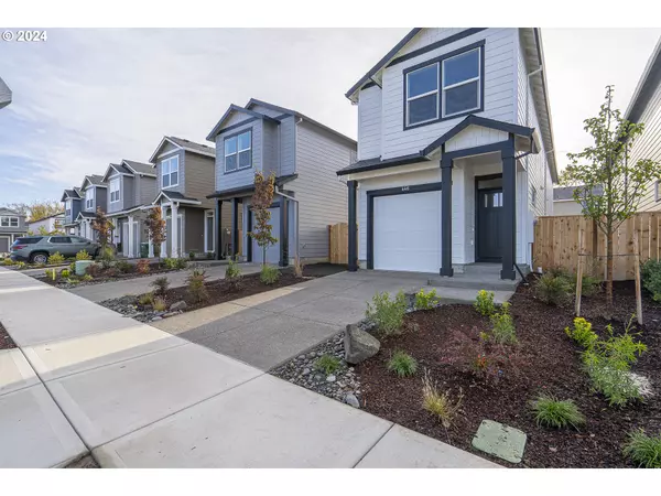 Newberg, OR 97132,446 E London WAY