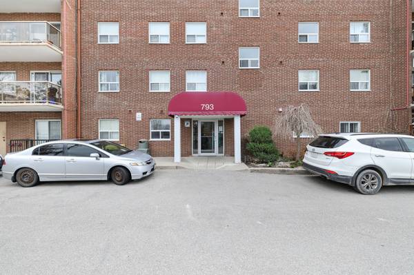 Brantford, ON N3S 7J3,793 Colborne ST #209