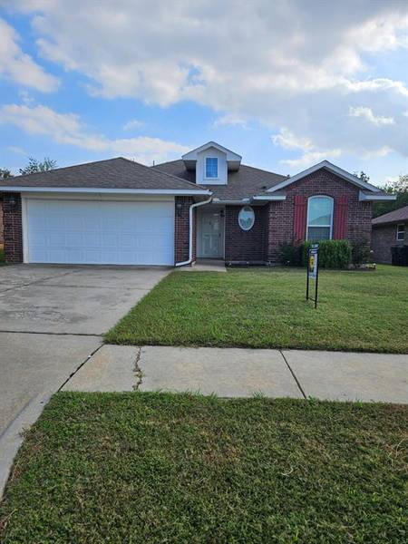 9340 Peachtree Lane, Midwest City, OK 73130