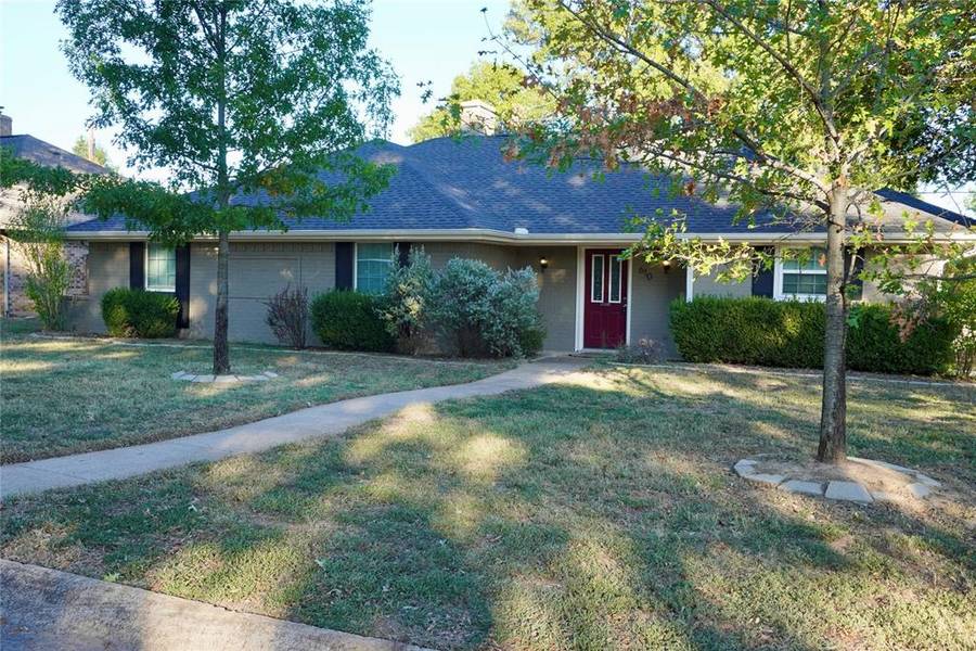 610 Bunker Street, Paris, TX 75460