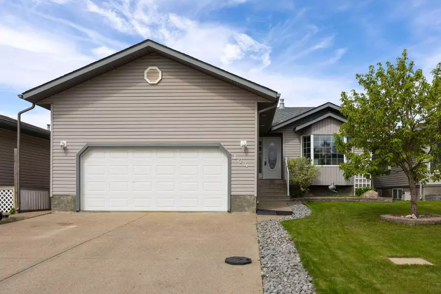 104 Pinto PL, Fort Mcmurray, AB T9H 5K7