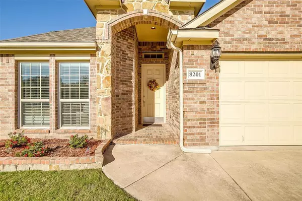 8201 Misty Water Drive, Fort Worth, TX 76131