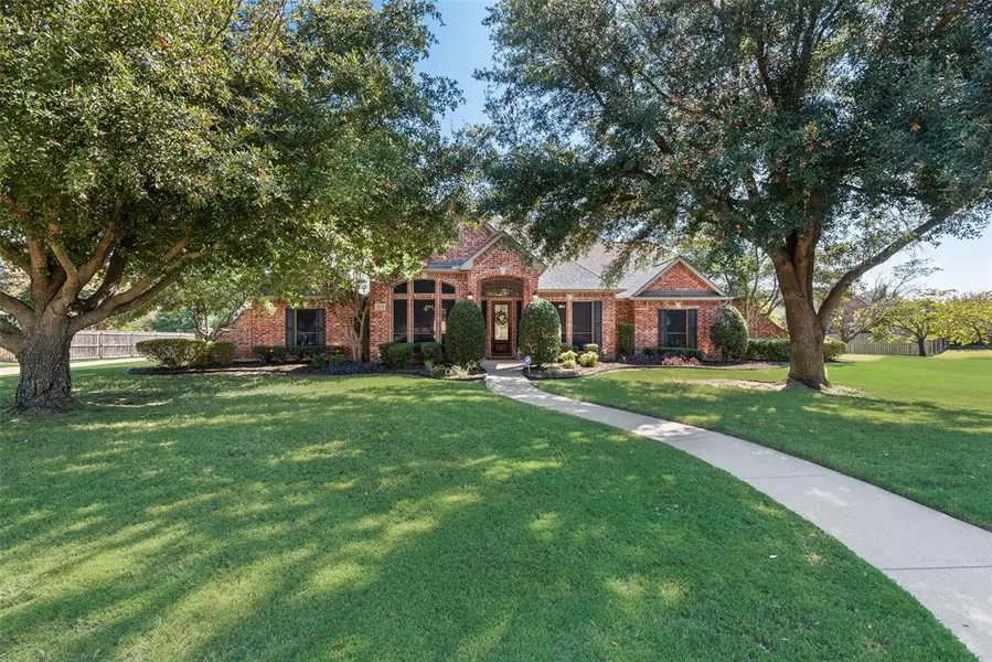 2234 Woodlands Circle, Midlothian, TX 76065