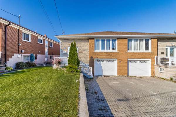 66 Arleta AVE, Toronto W05, ON M3L 2E7