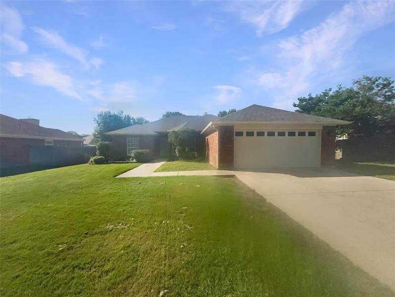 540 Dylan Court, Azle, TX 76020