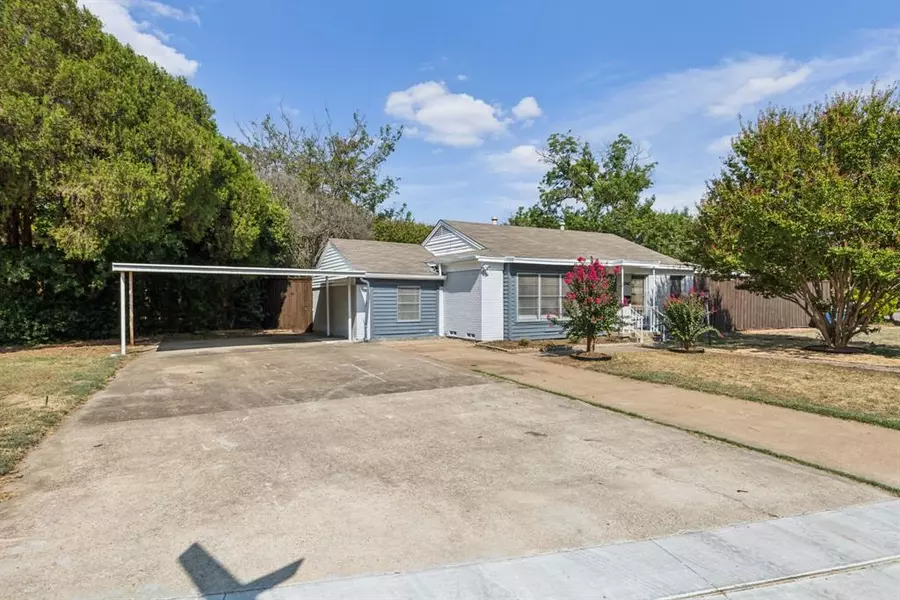 10402 Wood Dale Drive, Dallas, TX 75228